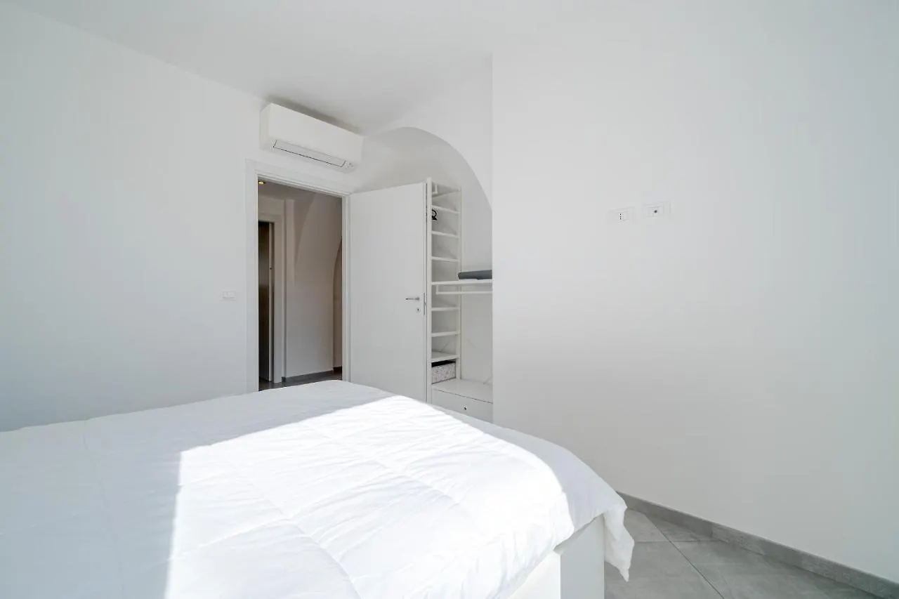 Apartmán New!Central Apt 5 Min Walk From The Metro Brignole Janov